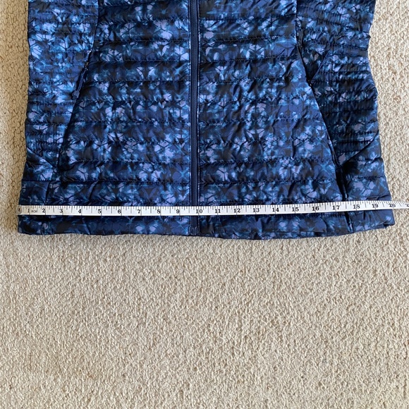 Eddie Bauer down jacket, lightweight, EUC - Picture 9 of 12